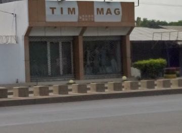 benin/ganvie-village/shop/tim-mag