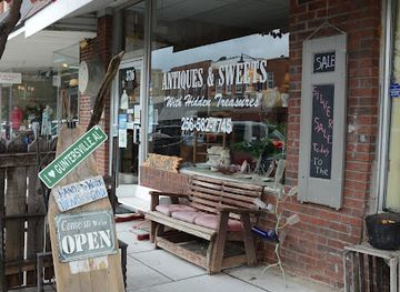 alabama/lake-guntersville/shop/antiques-sweets