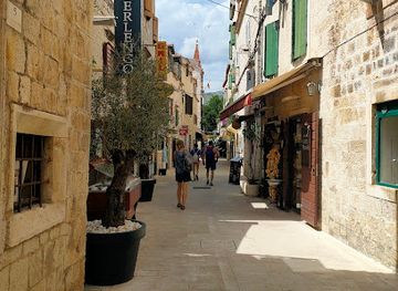 croatia/trogir/shop/blanc-du-nil-trogir