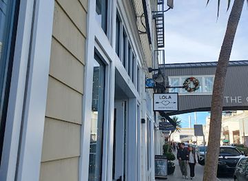 california/monterey/downtown-monterey/shop/lola-monterey