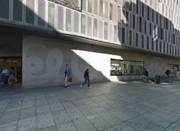 spain/pamplona/shop/emporio-armani-uomo-pamplona-el-corte-ingles