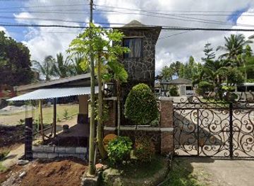 philippines/tagaytay/shop/dlc-arnoldus-stalls