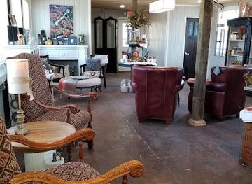 oklahoma/talimena-scenic-byway/shop/my-crystal-chandelier-coffee-house-gift-shop