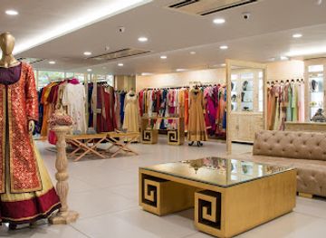 india/ahmedabad/shop/deval-the-multidesigner-store