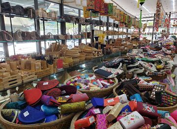 vietnam/da-nang/ngu-hanh-son-district/shop/h-m