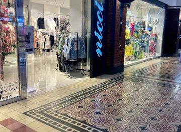 south-africa/cape-town/v-a-waterfront/shop/nicci-boutiques-v-a-waterfront