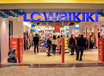 egypt/giza-plateau/shop/lc-waikiki