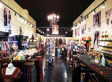 california/hollywood/shop/muzer-hollywood