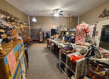 kansas/central-kansas/shop/the-village-shop-kc