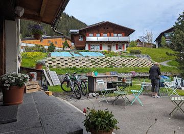 switzerland/lauterbrunnen-valley/shop/cafe-liv