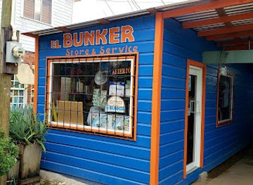 honduras/utila/shop/el-bunker-store-service