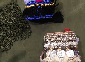 spain/granada/sacromonte/shop/bel-boton-boutique