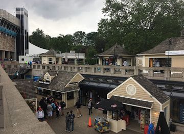 canada/niagara-falls/shop/grand-view-marketplace