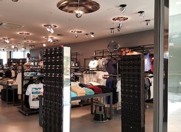 germany/lubeck/shop/new-yorker