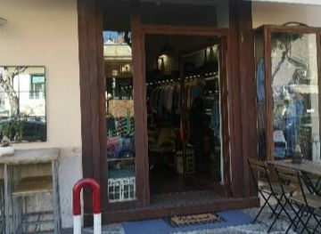 italy/pompeii/shop/ginseria