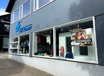 faroe-islands/vestmanna/shop/blakrossbuoin-hja-blaa-krossi-foroya