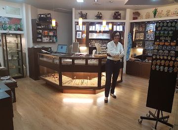 israel/haifa/carmel-center/shop/sara-s-jewelry