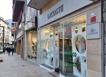 andorra/la-cortinada/shop/lacoste-andorra