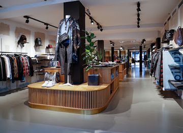 germany/nuremberg/altstadt/shop/newseum-store