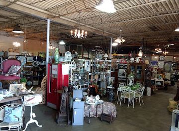 florida/tampa/ybor-city/shop/picker-place-market