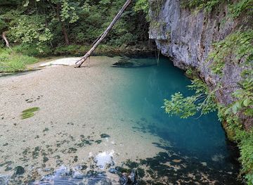 missouri/ha-ha-tonka-state-park/shop/ha-ha-tonka-spring