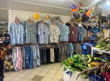 australia/port-douglas/shop/port-douglas-select-store-australiana