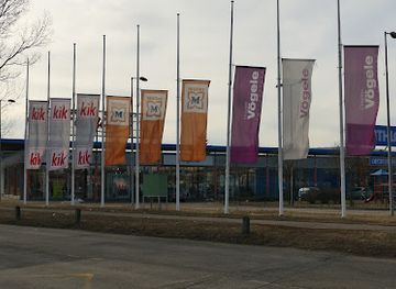 hungary/sopron/shop/family-center