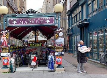 hungary/budapest/castle-district/shop/hungrian-shopping-markets