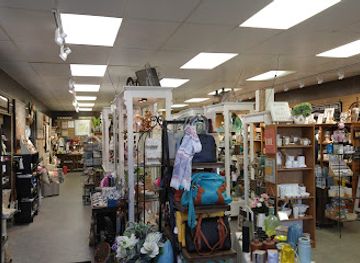 canada/okanagan/shop/the-plum-tree