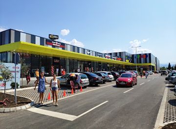 montenegro/zeta-plain/shop/extra-retail-park
