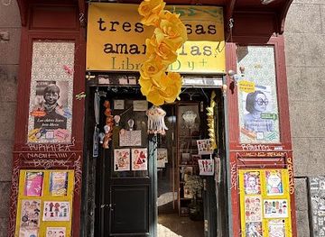 spain/madrid/shop/libreria-tres-rosas-amarillas