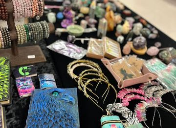 south-dakota/pierre/shop/sisters-treasure