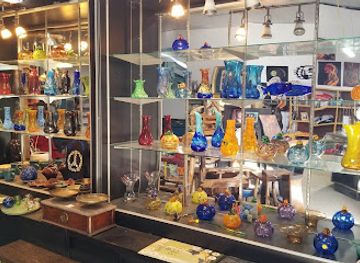 west-virginia/blackwater-falls-state-park/shop/glass-by-scott