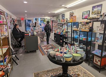 new-york/new-york-metropolitan-area/shop/spooksvilla-friends