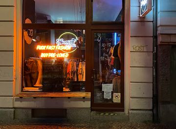 germany/leipzig/sudvorstadt/shop/honey-vintage-store-leipzig