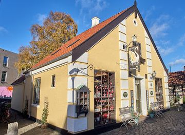 denmark/funen/shop/klods-hans