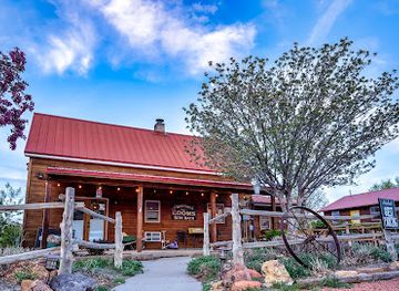 utah/escalante/shop/the-loubird-inn