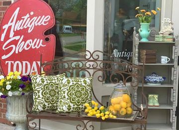 kansas/lawrence/shop/topiary-tree