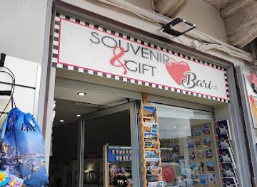 italy/bari/murat/shop/souvenir-shop-bari-it