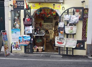 italy/taormina/shop/taorminashop