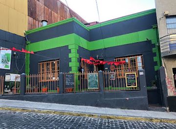 chile/valparaiso/cerro-alegre/shop/espacio-raiz-valpo