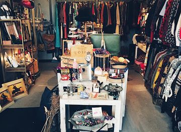 michigan/detroit/corktown/shop/mama-coo-s-boutique