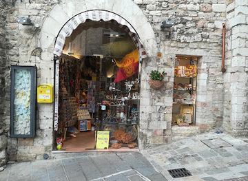 italy/assisi/shop/massimiliano-della-vedova