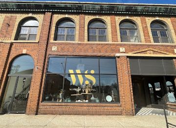 michigan/warren-dunes-state-park/shop/window-shopping