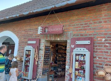 hungary/orseg/shop/orsegi-skanzen-shop