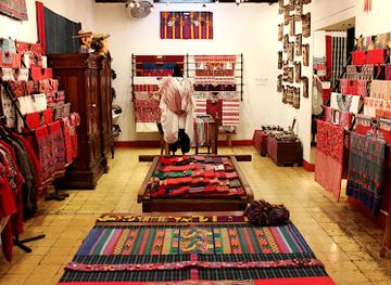 guatemala/antigua-guatemala/shop/casa-de-artes