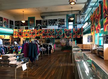 ohio/akron/north-hill/shop/arsenic-old-lace-smoke-shop