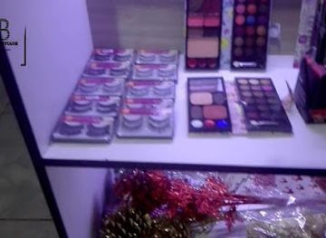 peru/colca-canyon/shop/mr-benic-store-mujer-bonita