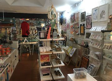 united-kingdom/manchester/shop/a-curious-collection