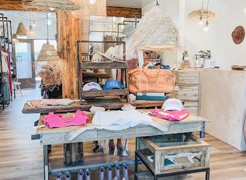 idaho/ketchum/shop/lux-shack